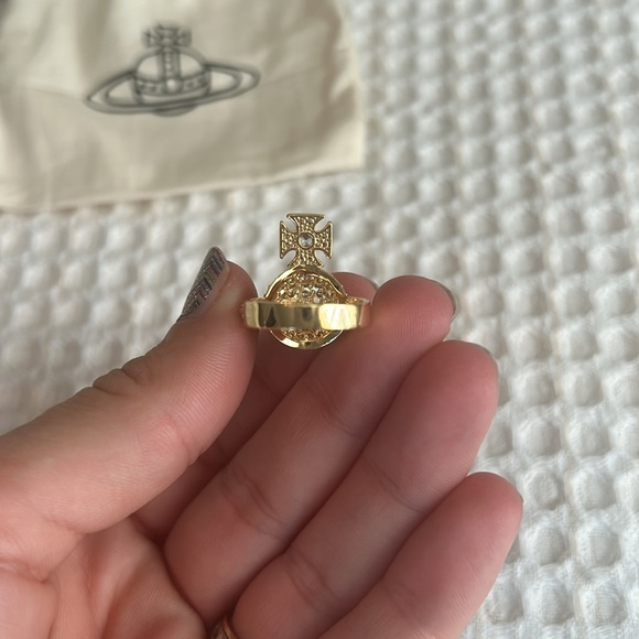 Vivian westwood mini orb ring - Picture 4 of 5